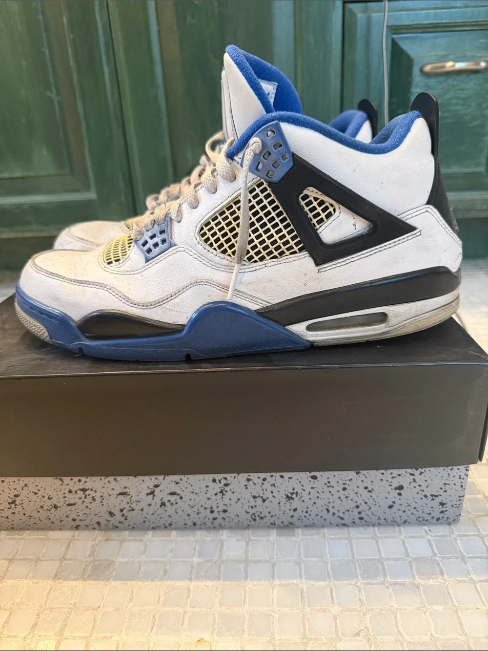 Air Jordan Retro 4 Motorsport